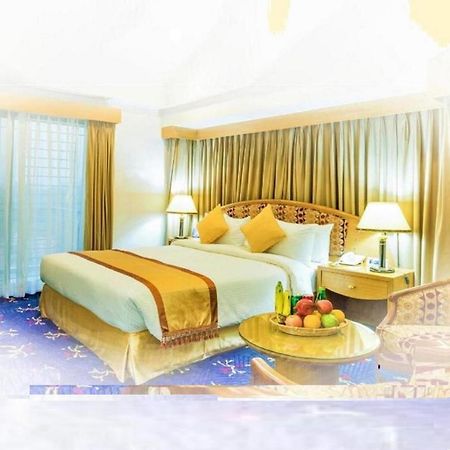 Hotel Lake Castle - Parkview Dhaka Buitenkant foto