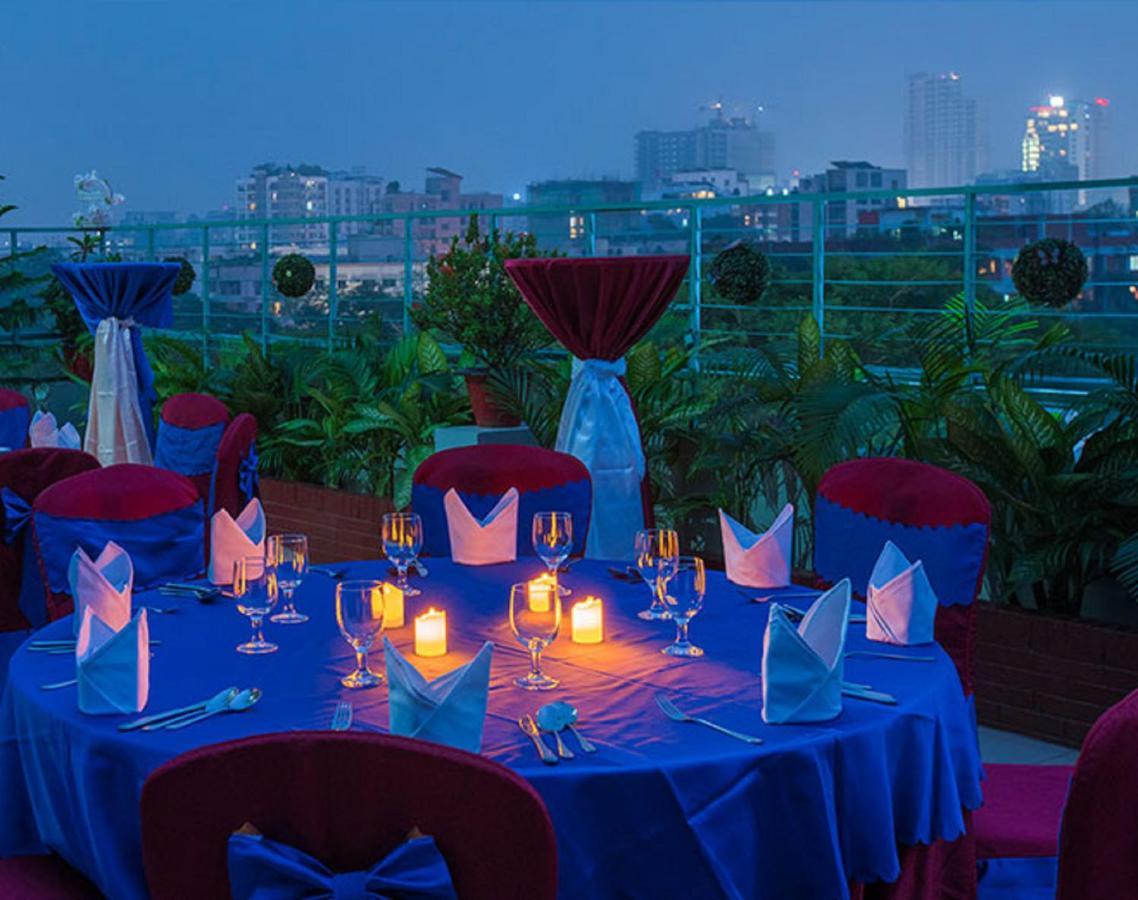 Hotel Lake Castle - Parkview Dhaka Buitenkant foto