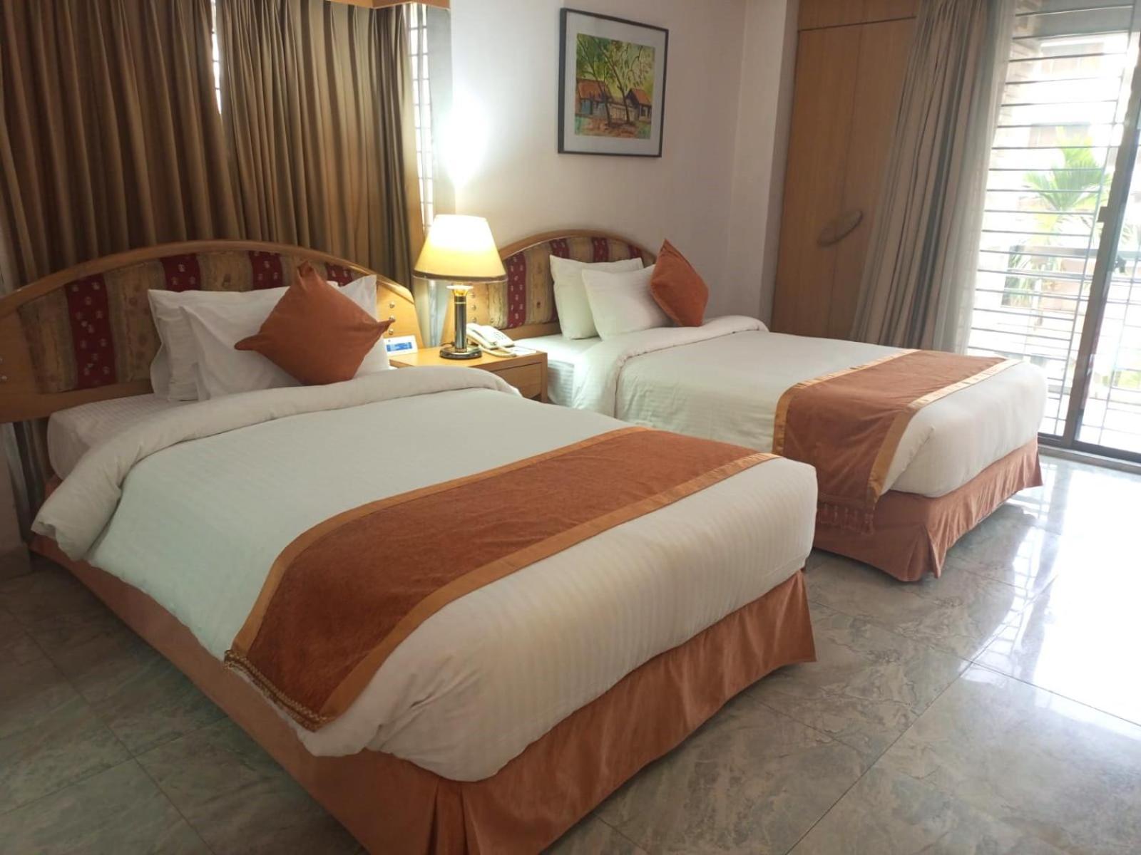 Hotel Lake Castle - Parkview Dhaka Buitenkant foto