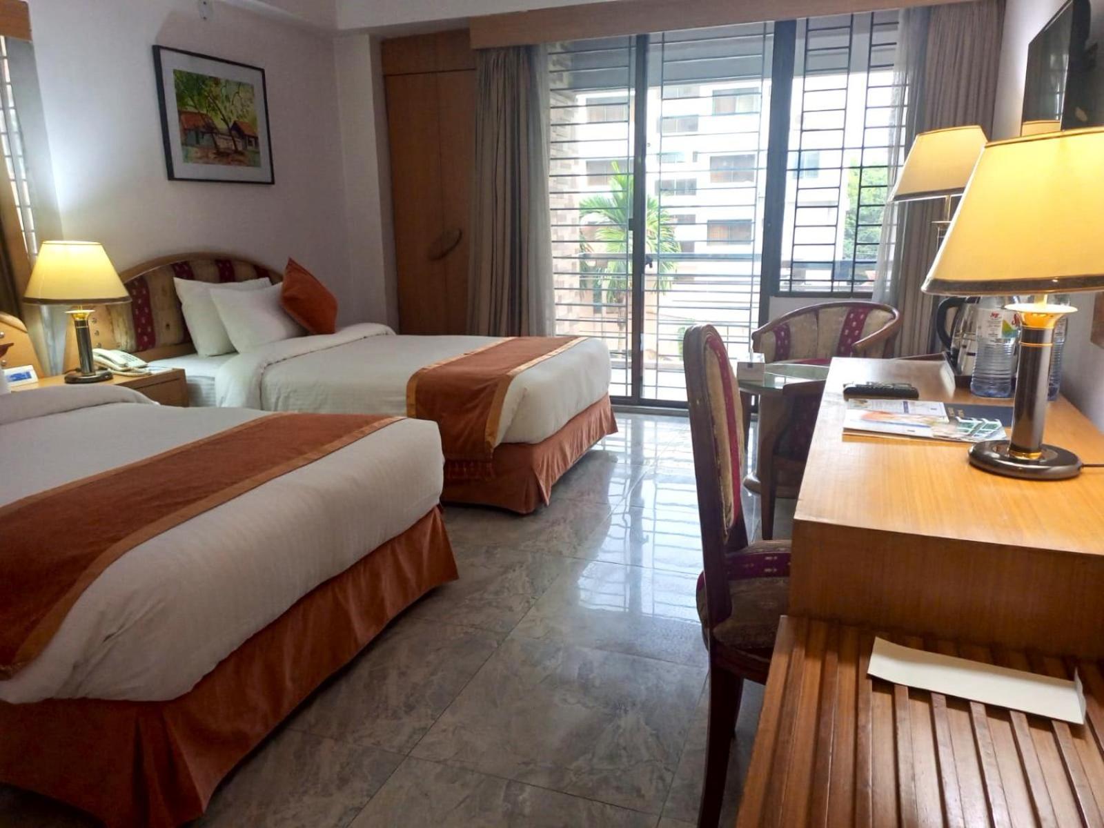 Hotel Lake Castle - Parkview Dhaka Buitenkant foto