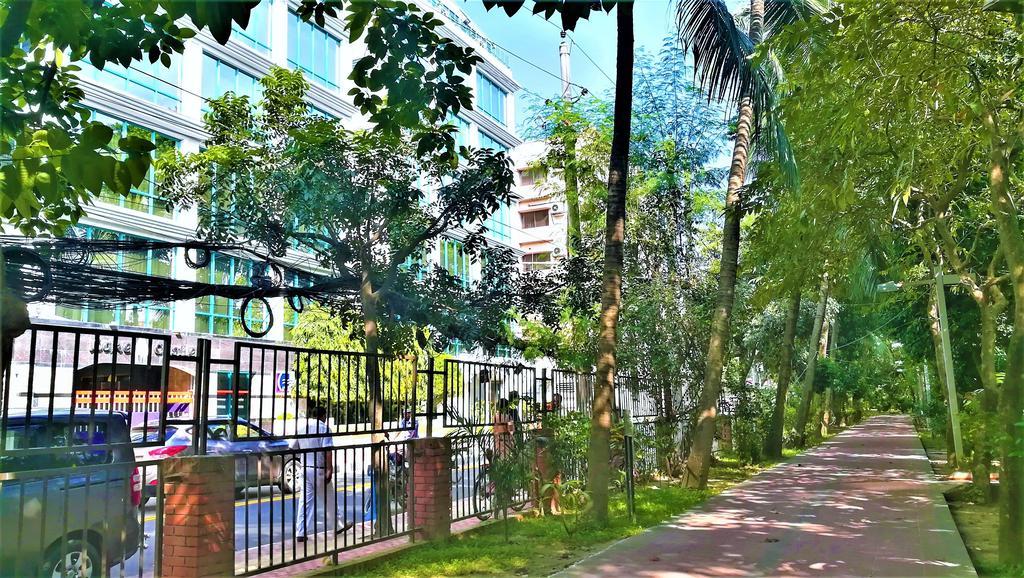 Hotel Lake Castle - Parkview Dhaka Buitenkant foto